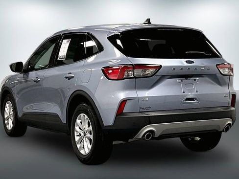 Used 2022 Ford Escape SE w/ Cold Weather Package image 5