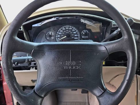 Used 1998 GMC Safari Passenger RWD image 8