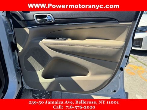 Used 2019 Jeep Grand Cherokee Limited AWD/4WD image 28