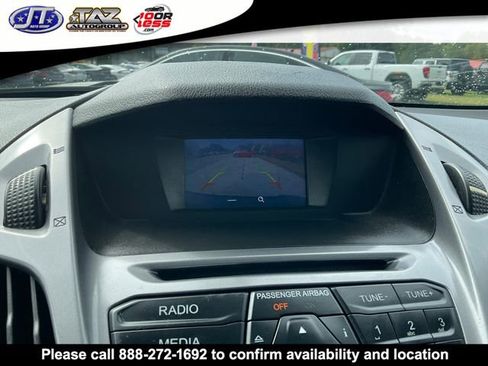 Used 2016 Ford Transit Connect XLT image 17