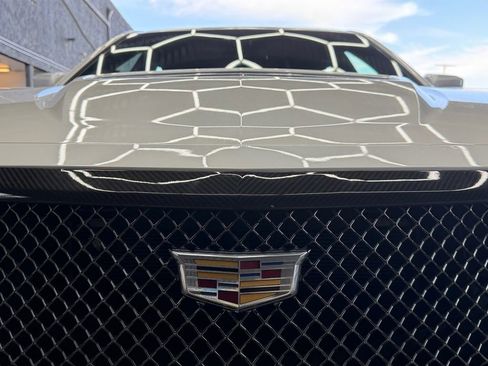 Used 2017 Cadillac CTS V w/ Carbon Fiber Package image 32