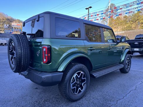 New 2025 Ford Bronco Outer Banks image 4