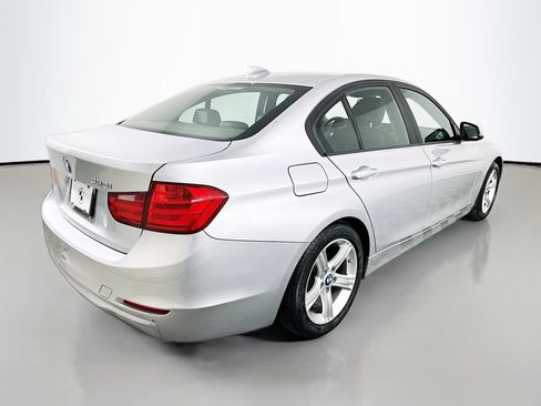 Used 2014 BMW 320i Sedan RWD image 5