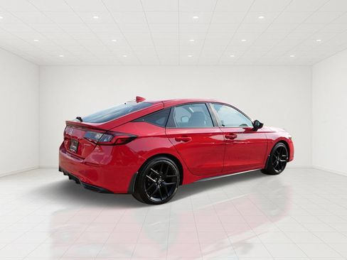 Used 2023 Honda Civic Sport image 6