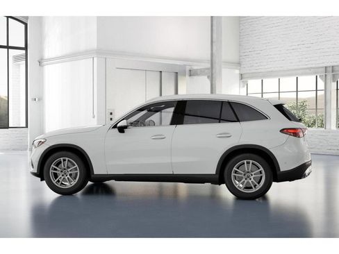 Certified 2025 Mercedes-Benz GLC 300 4MATIC image 33