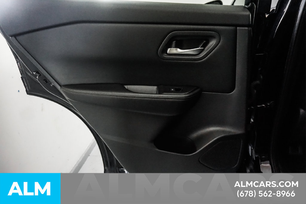 Used 2024 Nissan Rogue SV FWD image 51
