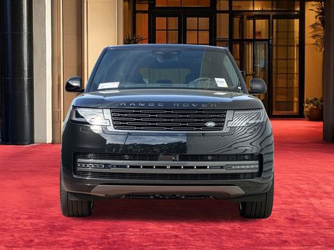 New 2026 Land Rover Range Rover SE image 7