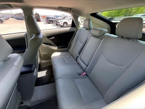 Used 2010 Toyota Prius Five image 20