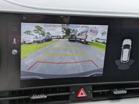 Certified 2025 Kia Sportage EX FWD image 24