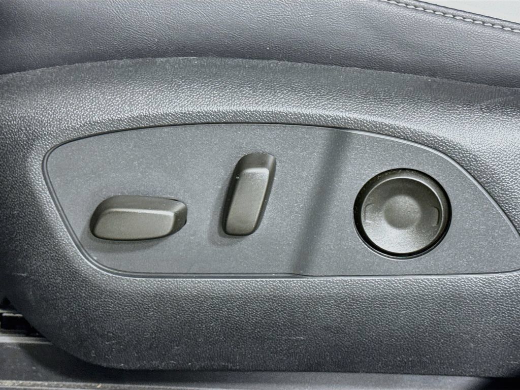 Used 2025 Honda Prologue Touring image 15