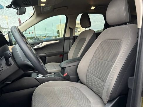 Used 2020 Ford Escape SE FWD image 6