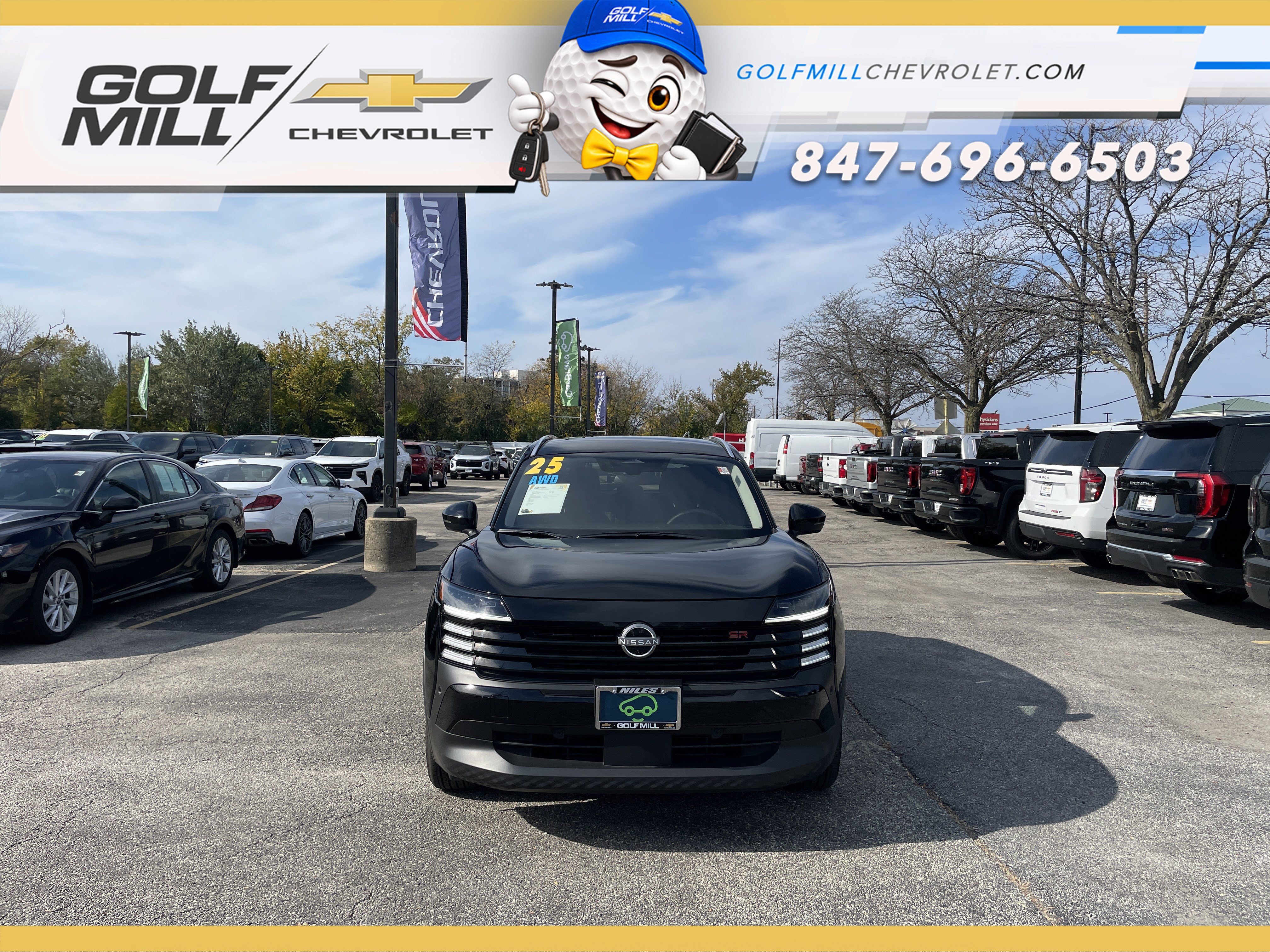 Used 2025 Nissan Kicks SR AWD/4WD image 3