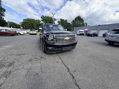 Used 2015 Chevrolet Suburban LTZ AWD/4WD image 6