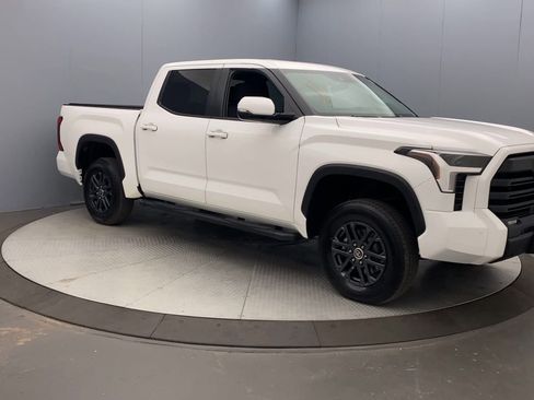 Used 2024 Toyota Tundra SR5 w/ SR5 Convenience Package AWD/4WD image 7