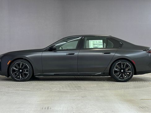 New 2026 BMW 740i 740i w/ Premium Package image 2