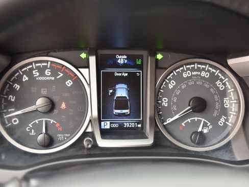 Used 2023 Toyota Tacoma Trail Edition image 24