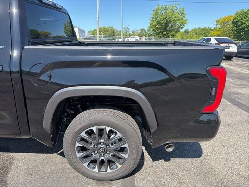 Used 2026 Toyota Tundra Limited AWD/4WD image 4