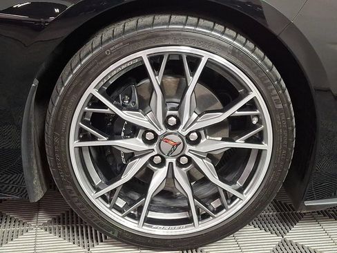 Used 2025 Chevrolet Corvette Stingray Premium Cpe w/ Stealth Interior Trim Package RWD image 11