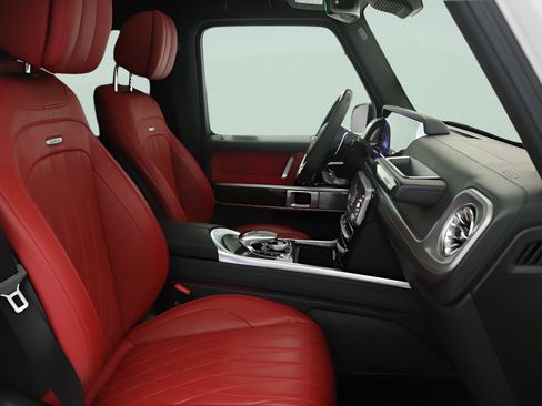 Certified 2022 Mercedes-Benz G 63 AMG 4MATIC image 28