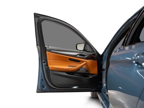 Used 2021 BMW M5 w/ Executive Package image 57