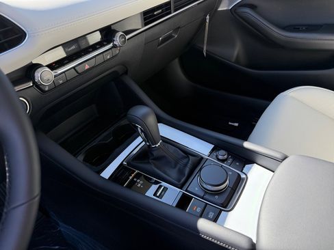 New 2026 MAZDA MAZDA3 2.5 Turbo Sedan w/Premium Plus image 13