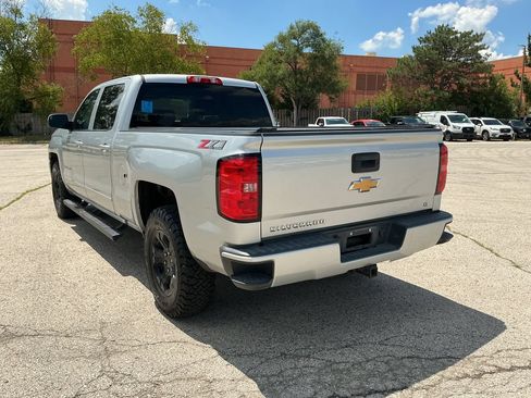 Used 2018 Chevrolet Silverado 1500 LT w/ All Star Edition AWD/4WD image 3