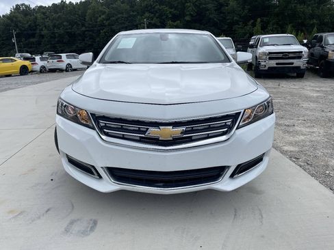 Used 2016 Chevrolet Impala LT w/ Convenience Package FWD image 2