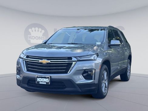 Used 2023 Chevrolet Traverse LT AWD/4WD image 1