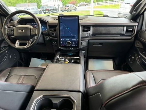 Used 2024 Ford Expedition Limited AWD/4WD image 30