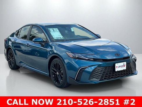 New 2026 Toyota Camry SE image 3