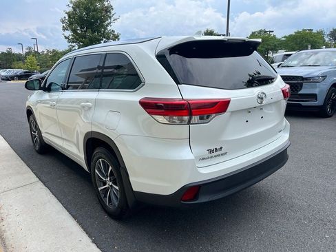 Used 2018 Toyota Highlander XLE AWD/4WD image 6