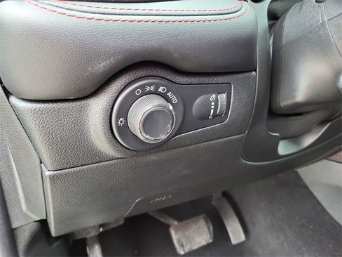 Used 2024 Dodge Durango GT image 14