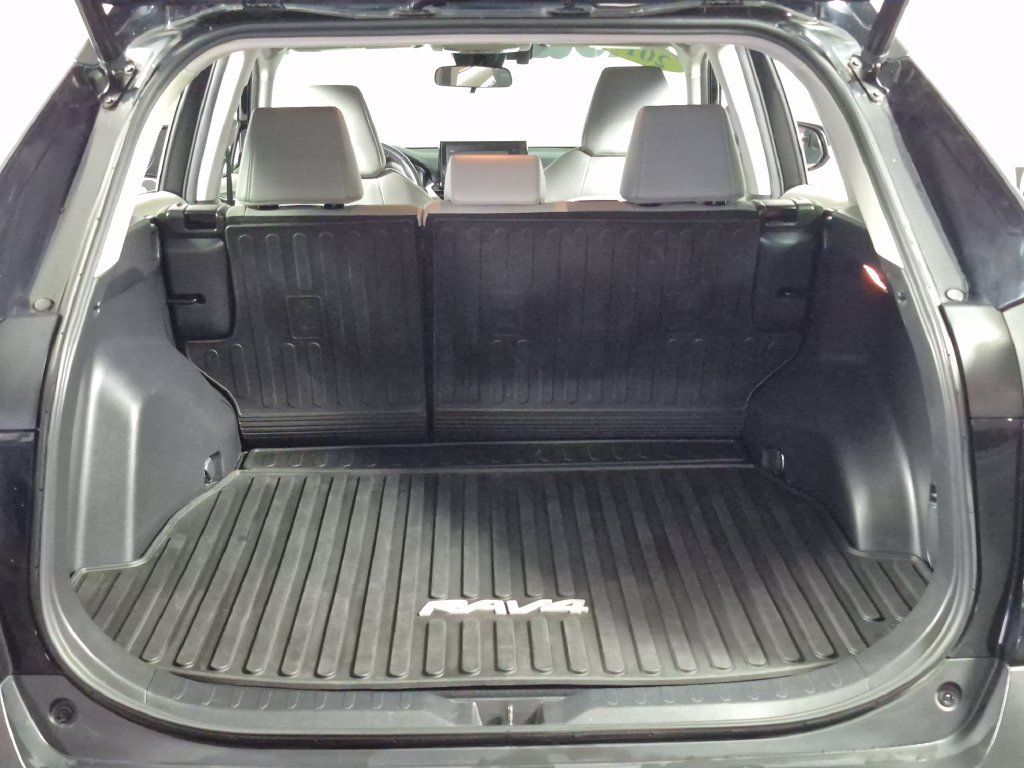 Used 2019 Toyota RAV4 XLE Premium w/ Cold Weather Package AWD/4WD image 27