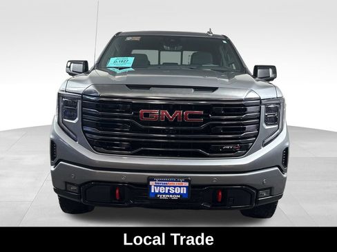 Used 2024 GMC Sierra 1500 AT4 w/ Technology Package AWD/4WD image 3