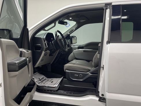 Used 2016 Ford F150 XLT w/ Equipment Group 301A Mid RWD image 2