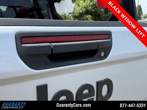 Used 2022 Jeep Gladiator Sport image 13