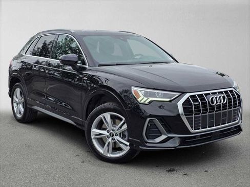 Used 2023 Audi Q3 2.0T Premium Plus AWD/4WD image 1