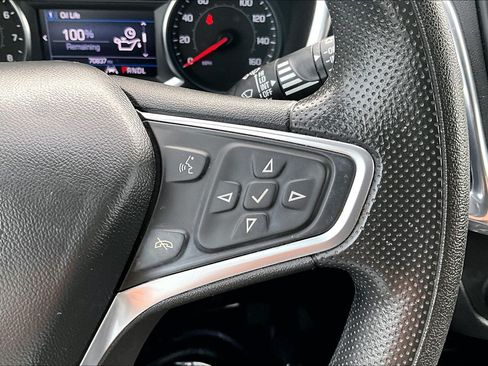 Used 2023 Chevrolet Equinox LT FWD image 18