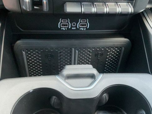 New 2025 RAM 2500 Big Horn AWD/4WD image 29