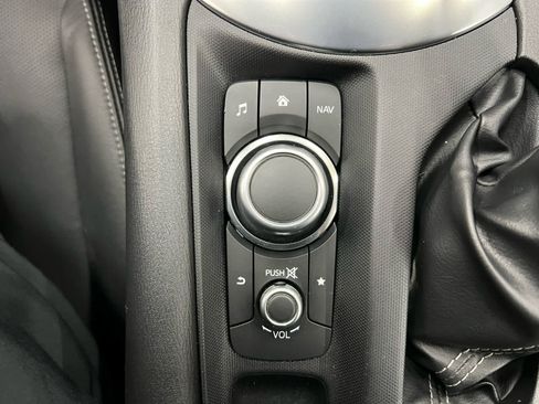 Used 2022 MAZDA MX-5 Miata Grand Touring image 18