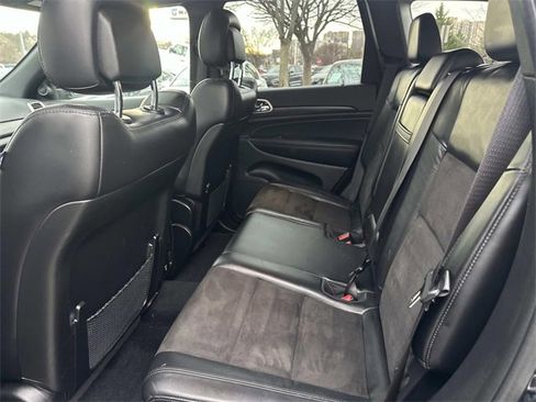 Certified 2022 Jeep Grand Cherokee Laredo X image 13