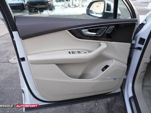 Used 2018 Audi Q7 3.0T Prestige w/ Prestige Package image 15