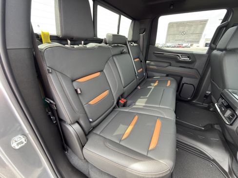 New 2026 GMC Sierra 1500 AT4 w/ AT4 Premium Package image 19