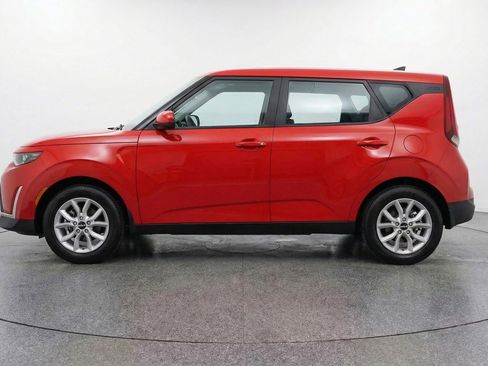 Used 2025 Kia Soul LX w/ LX Technology Package image 5