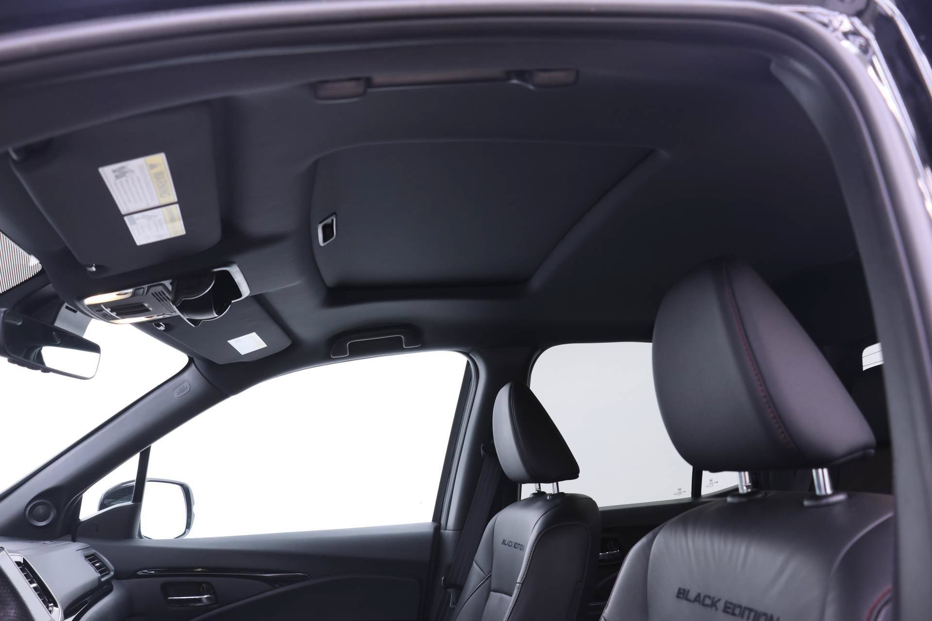 Certified 2025 Honda Ridgeline Black Edition image 11