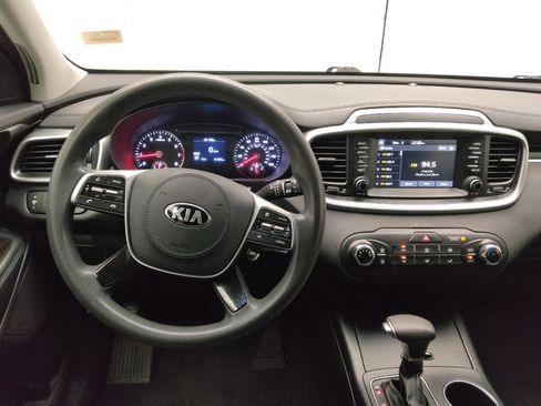 Used 2019 Kia Sorento LX image 22