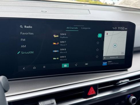 Used 2025 Kia Sorento EX w/ EX Panoramic Sunroof Package image 19