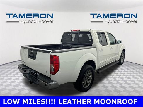 Used 2019 Nissan Frontier SL image 5