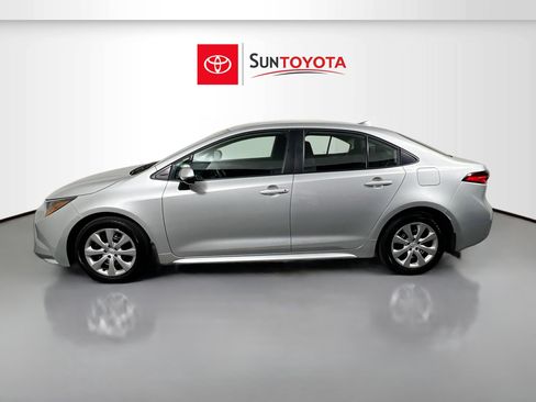 Used 2026 Toyota Corolla LE FWD image 7