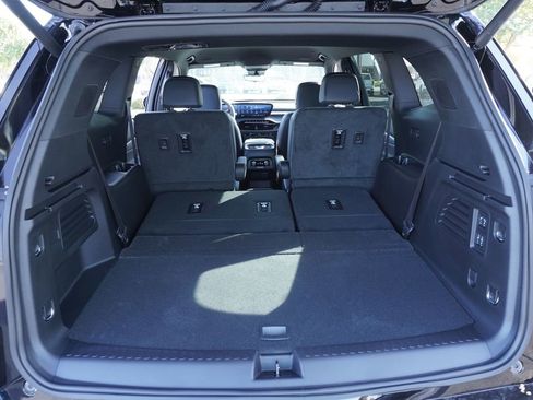 New 2026 Buick Enclave Sport Touring w/ Power Package image 8